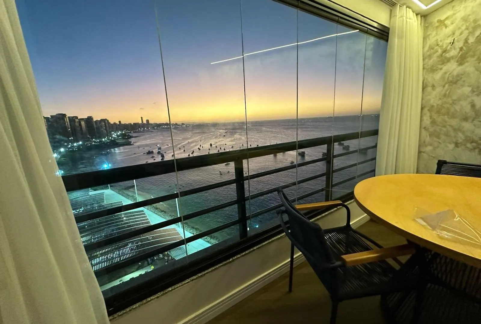Hotel Hospedagem Na Beira Mar De Fortaleza !